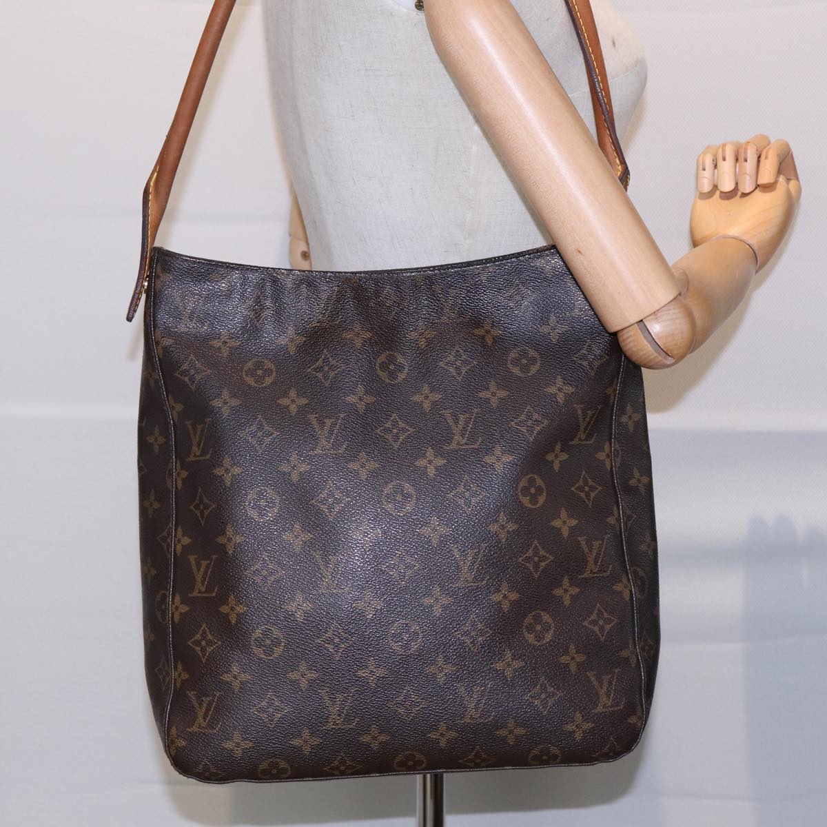 LOUIS VUITTON Monogram Looping GM Shoulder Bag M51145 LV Auth bs16819