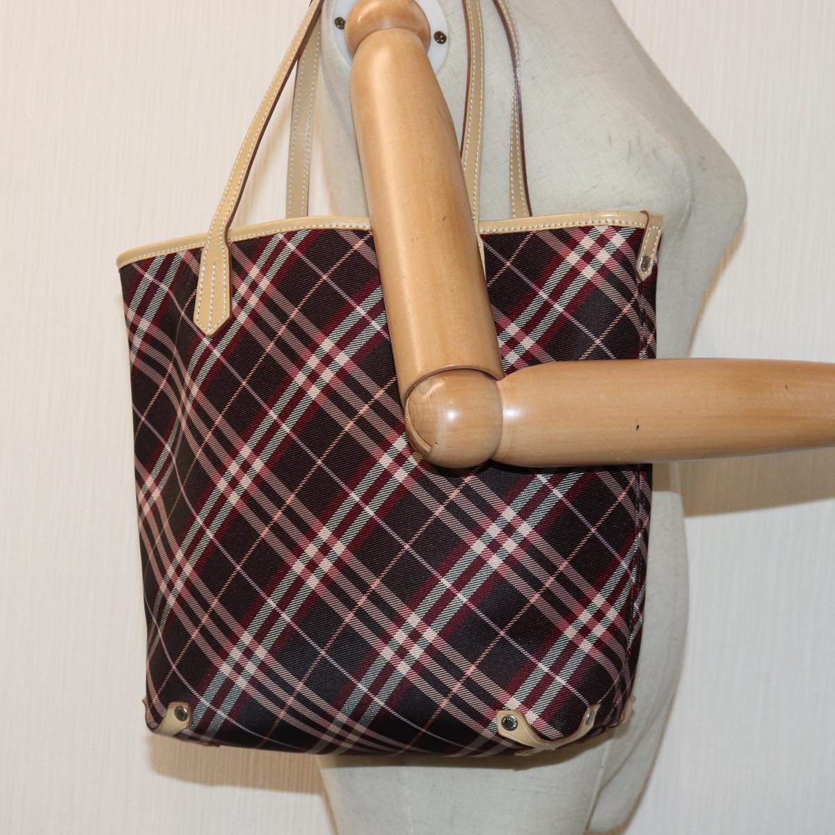 BURBERRY Nova Check Blue Label Tote Bag Canvas Red Silver Auth bs17113