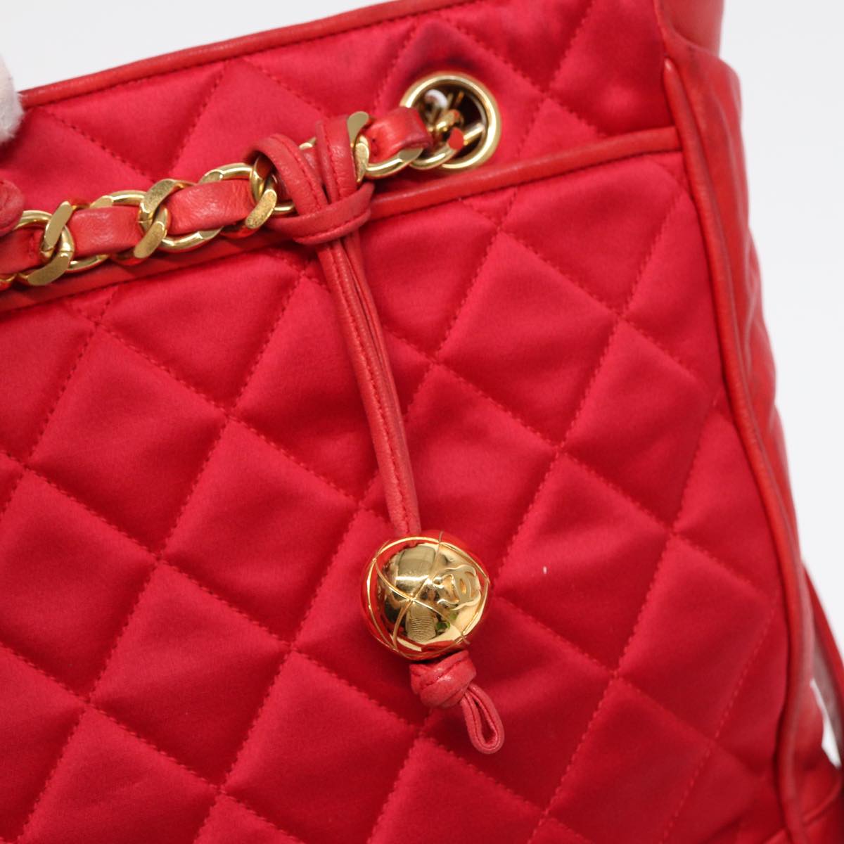 CHANEL Matelasse Chain Shoulder Bag Satin Red Gold CC Auth bs17153