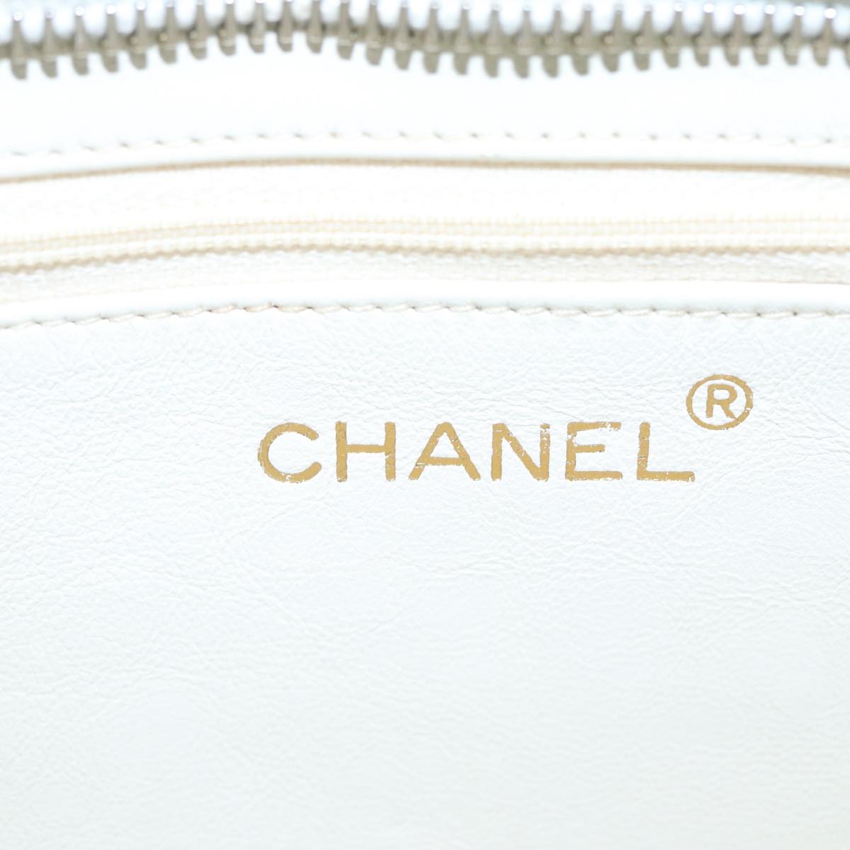 CHANEL Matelasse Shoulder Bag Lamb Skin White Gold CC Auth bs17156