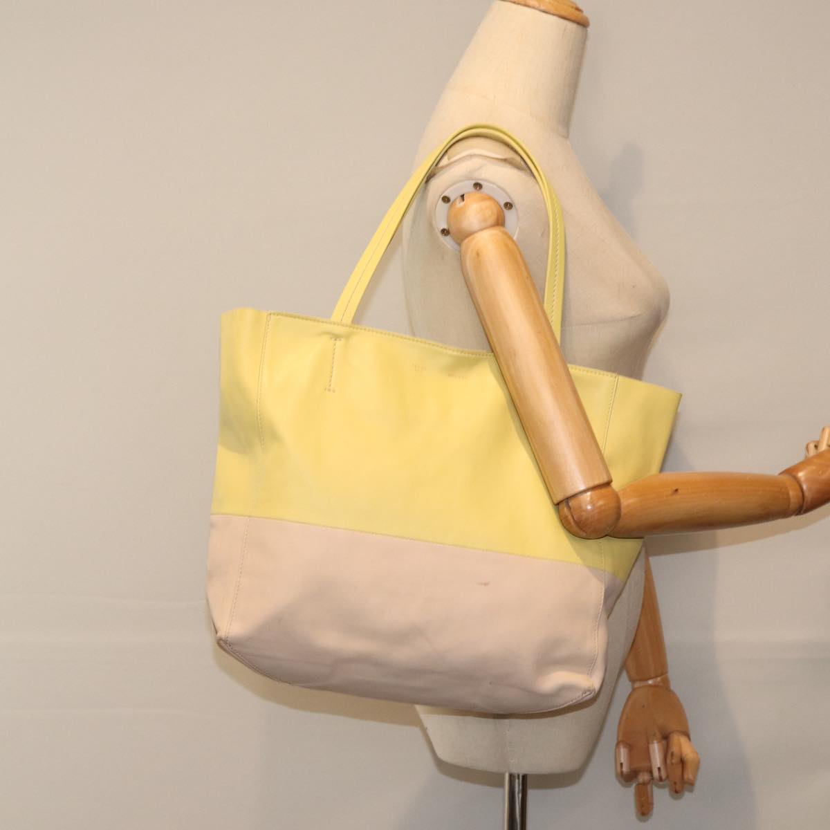 CELINE Horizontalkava Tote Bag Leather Yellow Beige Auth bs17275