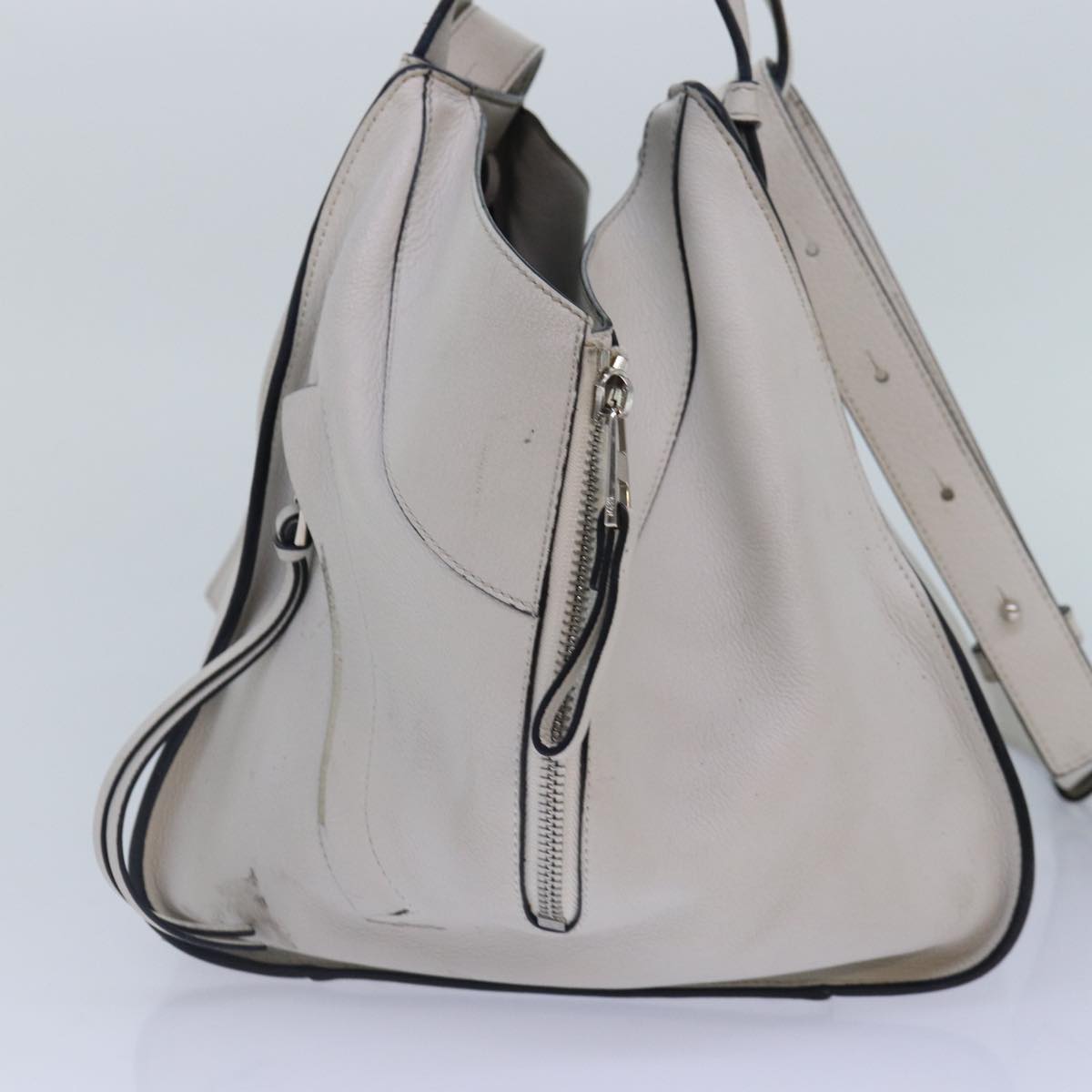 LOEWE Anagram Hammock Small Shoulder Bag Leather White Silver Auth bs17301