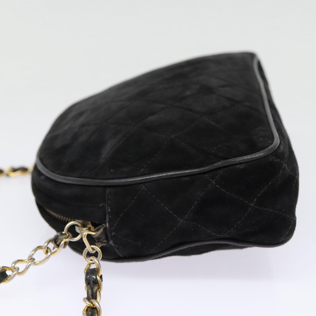 CHANEL Matelasse Chain Shoulder Bag Suede Black Gold CC Auth bs17434