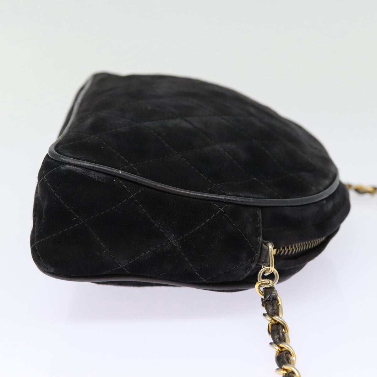 CHANEL Matelasse Chain Shoulder Bag Suede Black Gold CC Auth bs17434