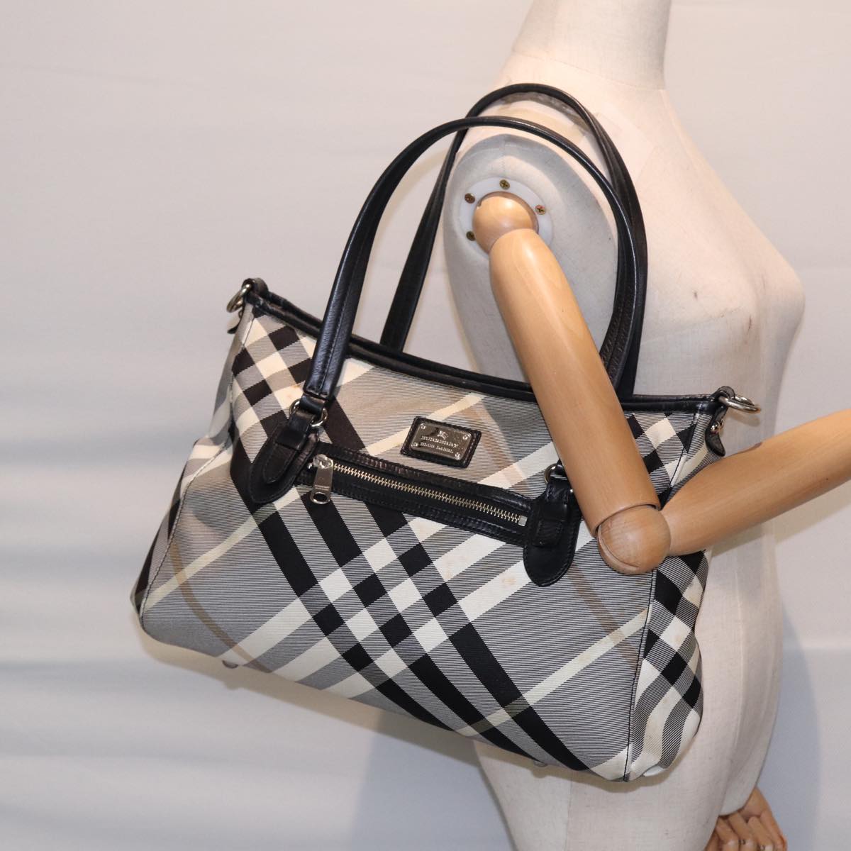 BURBERRY Nova Check Blue Label Tote Bag Canvas White Black Silver Auth bs17439