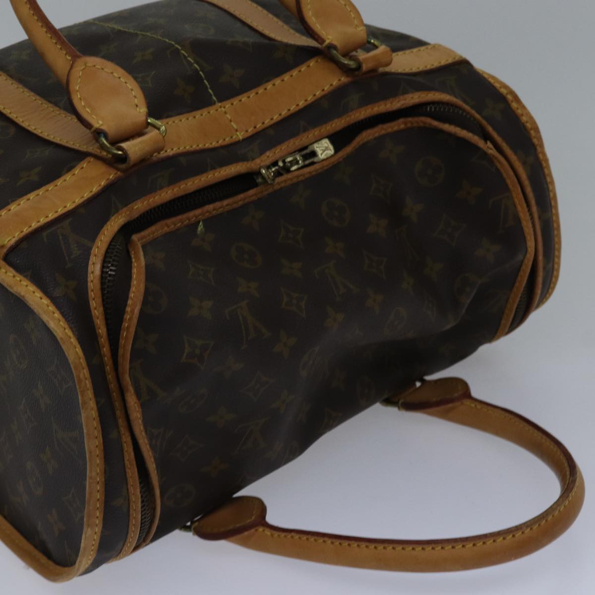 LOUIS VUITTON Monogram Sac Chasseur 40 Pet Carry M41924 LV Auth bs17541