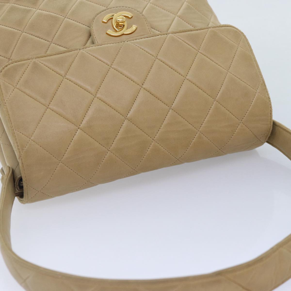 CHANEL Turn Lock Shoulder Bag Lamb Skin Beige Gold CC Auth bs17567