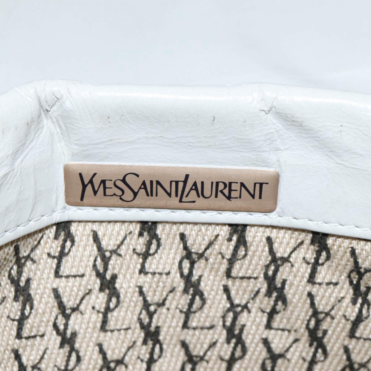 SAINT LAURENT V Stitch Clutch Bag Leather White Gold Auth bs17586