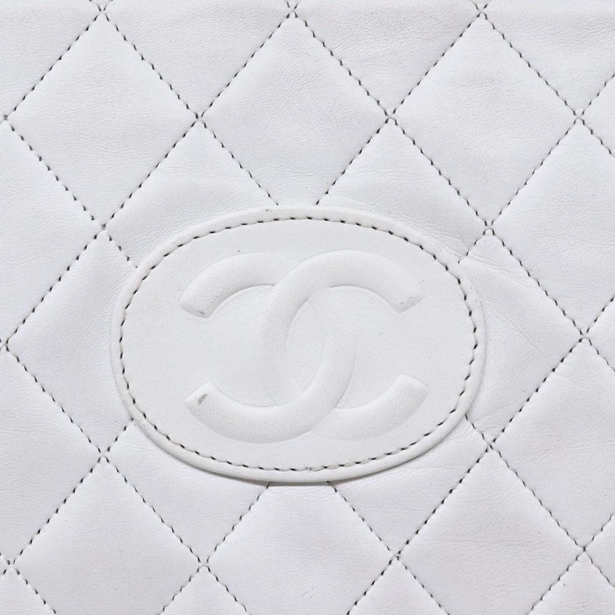 CHANEL Matelasse Chain Shoulder Bag Lamb Skin White Gold CC Auth bs17675