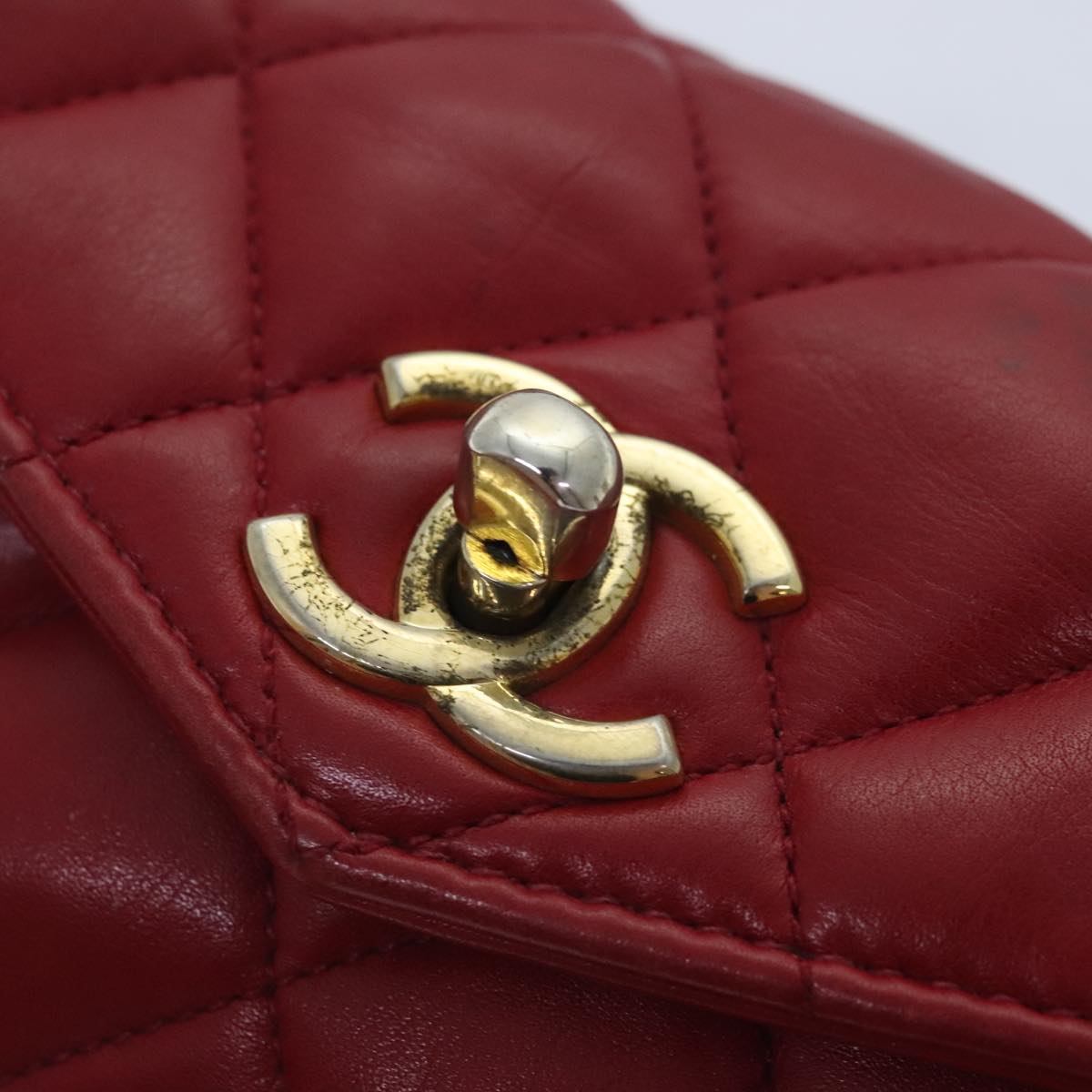 CHANEL Matelasse Waist bag Lamb Skin Red Gold CC Auth bs18074