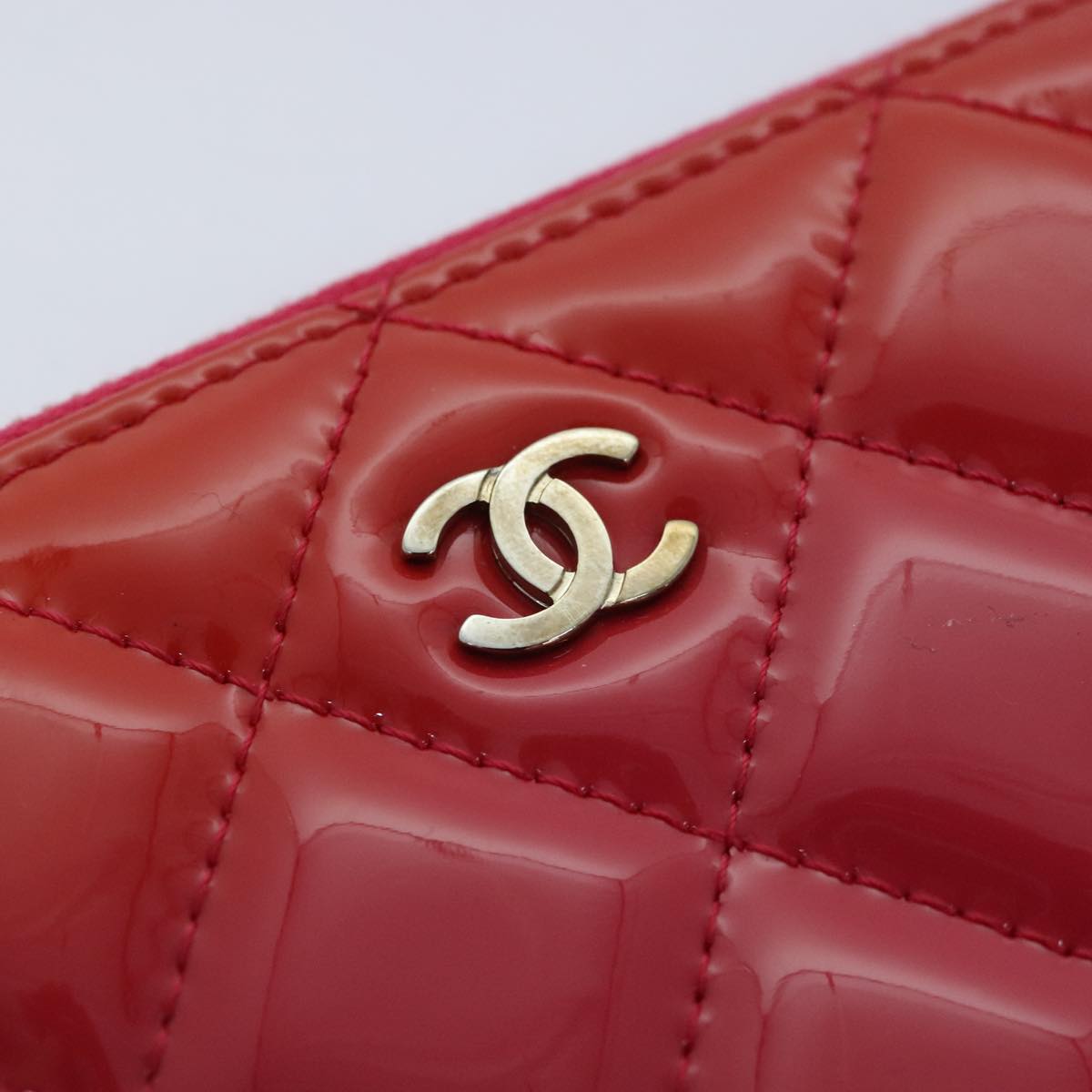 CHANEL Matelasse Clutch Bag patent Pink CC Auth bs18168