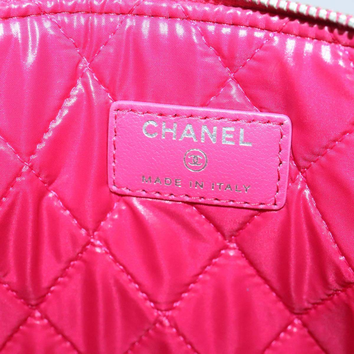 CHANEL Matelasse Clutch Bag patent Pink CC Auth bs18168