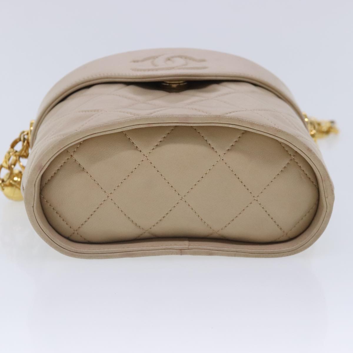 CHANEL Matelasse Chain Shoulder Bag Lamb Skin Beige Gold CC Auth bs18171