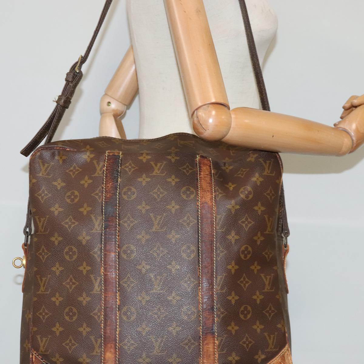 LOUIS VUITTON Monogram Grand Marceau Shoulder Bag M45222 LV Auth bs18190