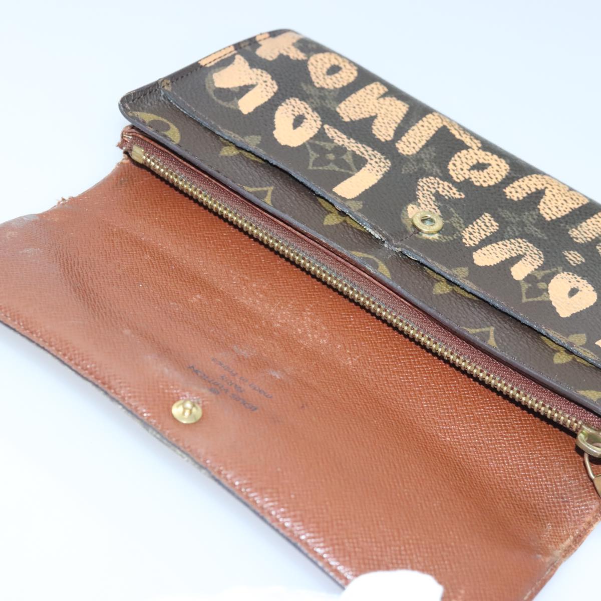 LOUIS VUITTON Monogram Graffiti Porte Monnaie Credit Wallet M92190 Auth bs18227