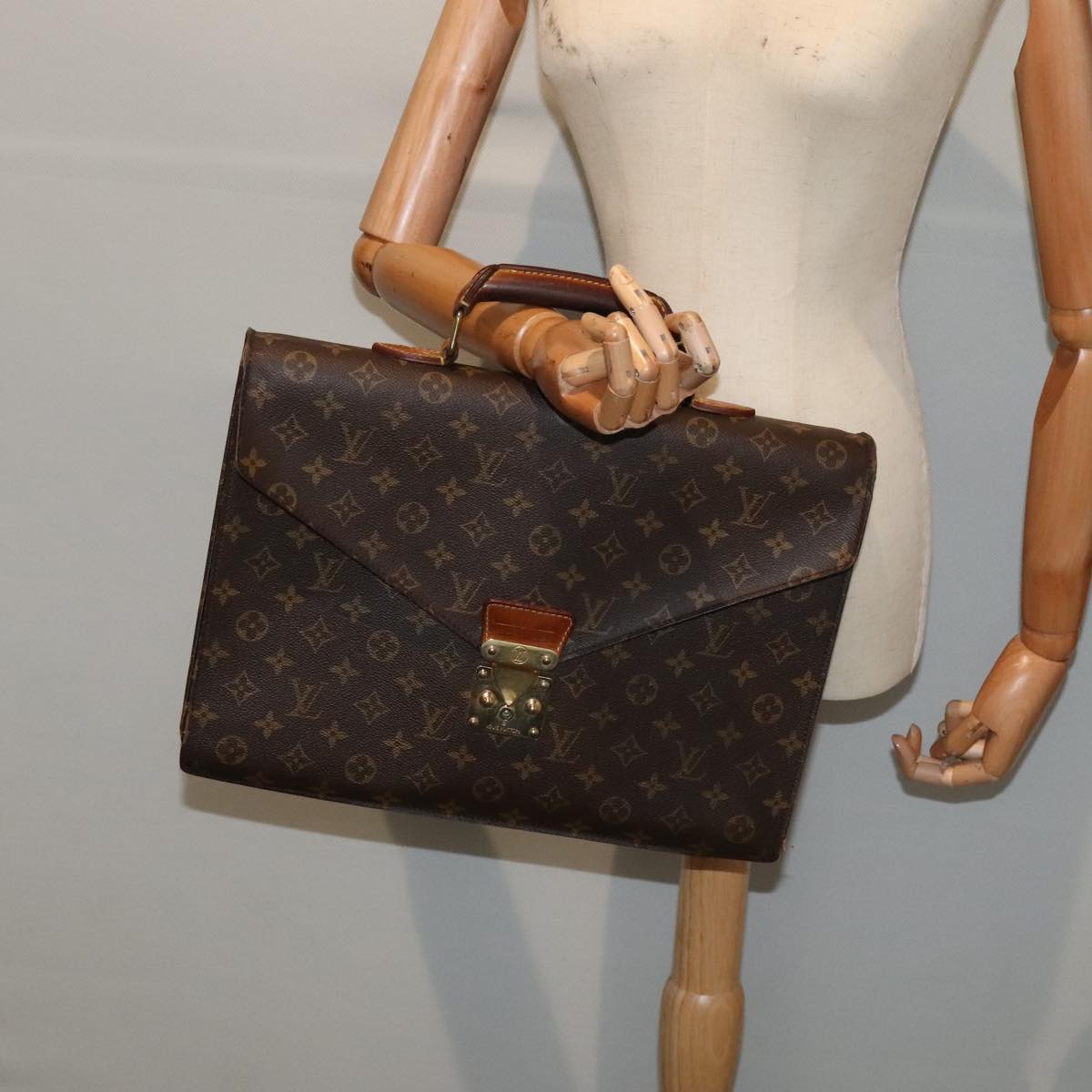 LOUIS VUITTON Monogram Serviette Conseiller Briefcase M53331 LV Auth bs18334