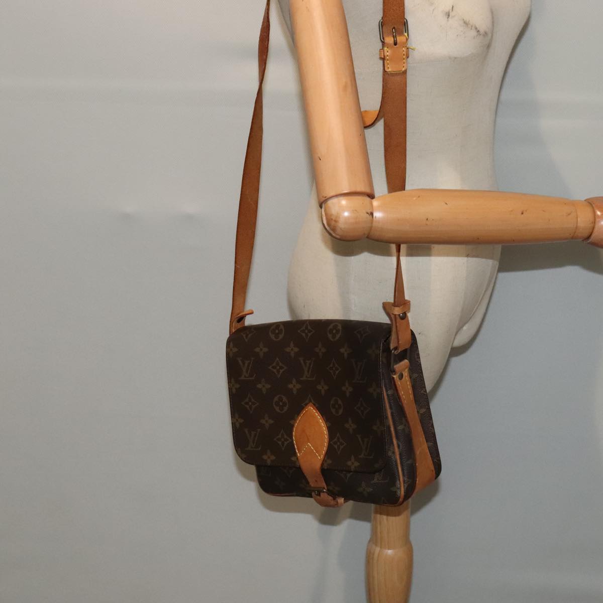 LOUIS VUITTON Monogram Cartouchiere MM Shoulder Bag M51253 LV Auth bs18343