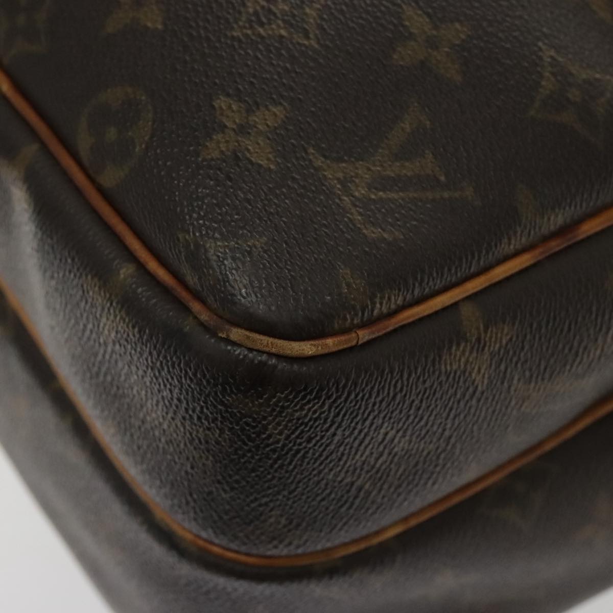 LOUIS VUITTON Monogram Reporter GM Shoulder Bag M45252 LV Auth bs18385