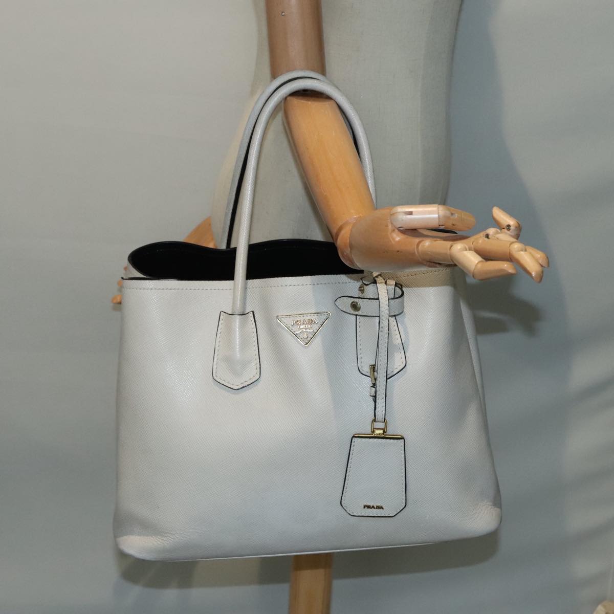 PRADA Safiano leather Hand Bag White Auth bs18431