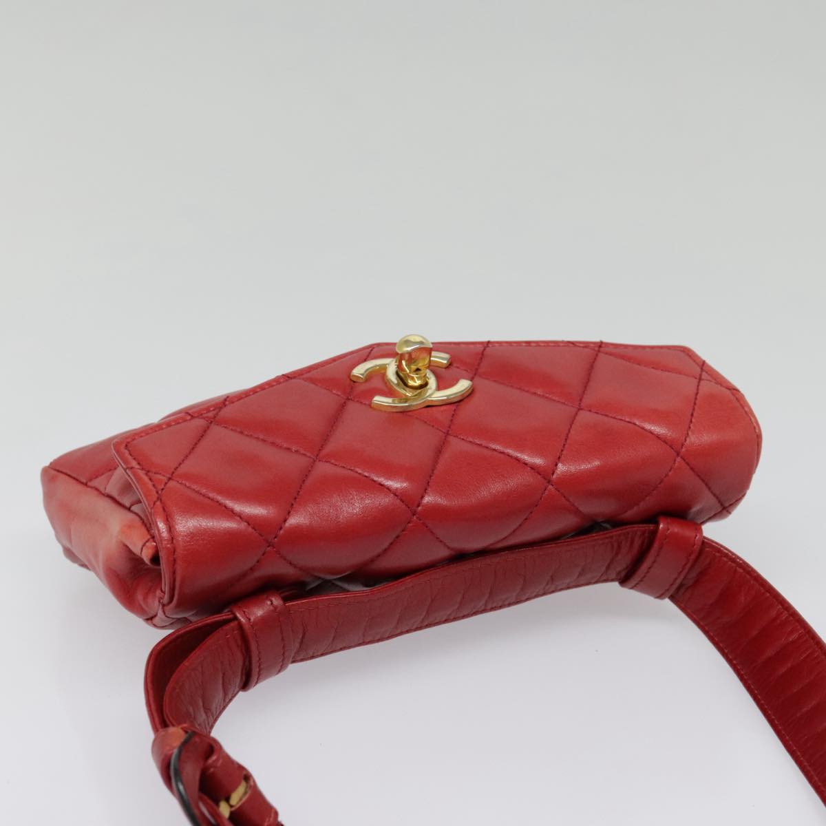 CHANEL Matelasse Chain Waist bag Lamb Skin Red Gold CC Auth bs18456