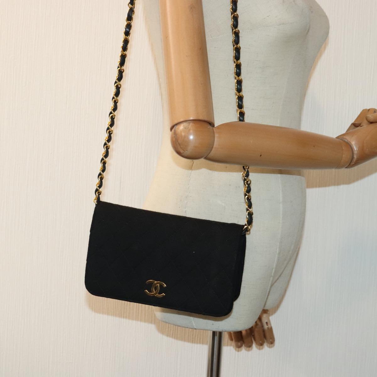 CHANEL Matelasse Chain Shoulder Bag Cotton Black Gold CC Auth bs18465