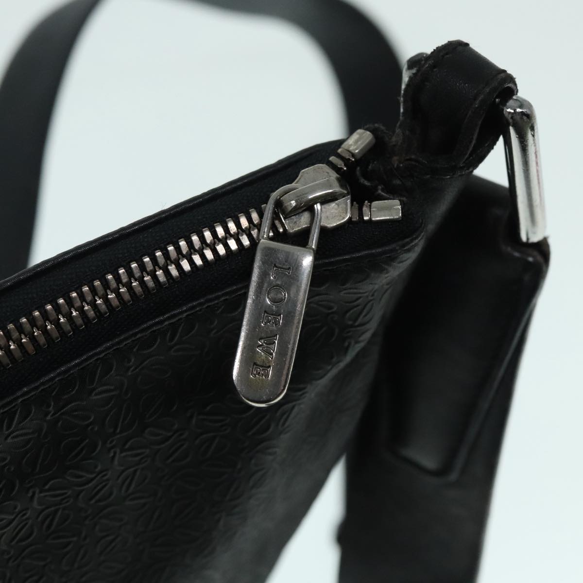 LOEWE Anagram Shoulder Bag Leather Black Silver Auth bs18478