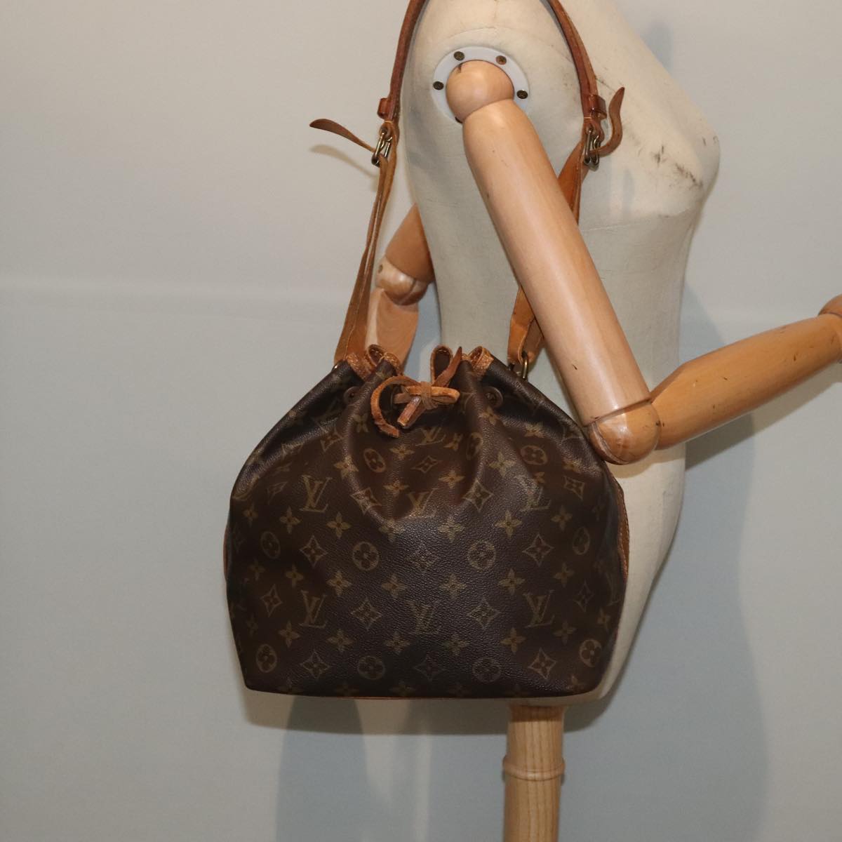 LOUIS VUITTON Monogram Petit Noe Shoulder Bag M42226 LV Auth bs18538