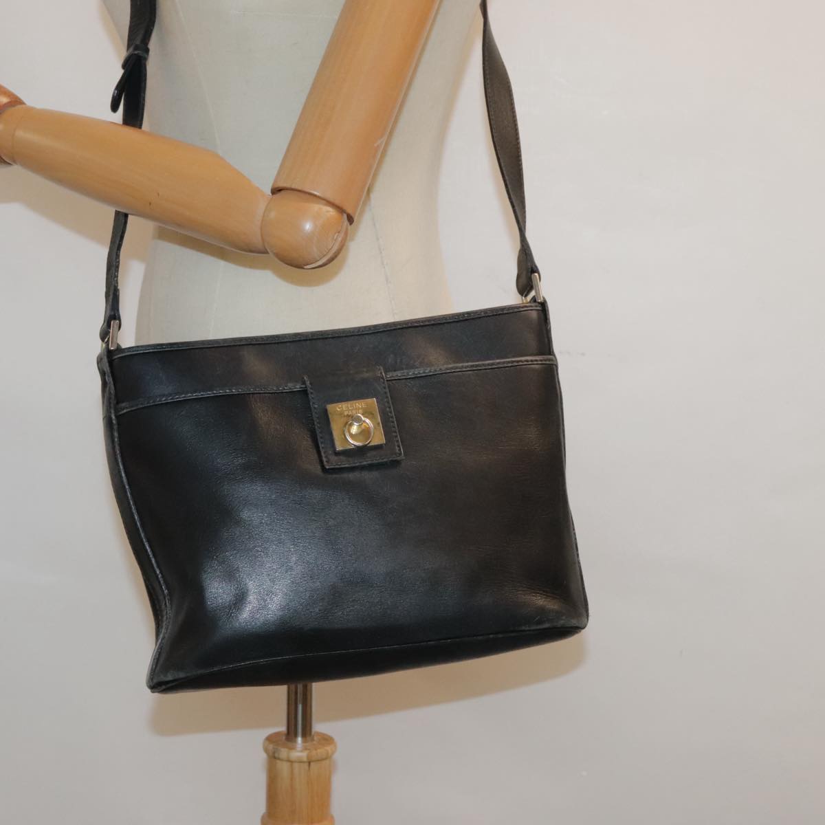 CELINE Shoulder Bag Leather Black Gold Auth bs18552