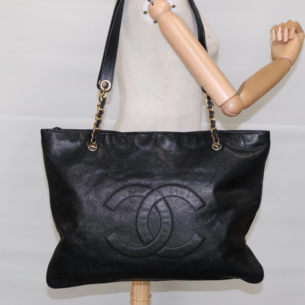 CHANEL COCO Mark Chain Tote Bag Caviar Skin Black Gold CC Auth bs18655