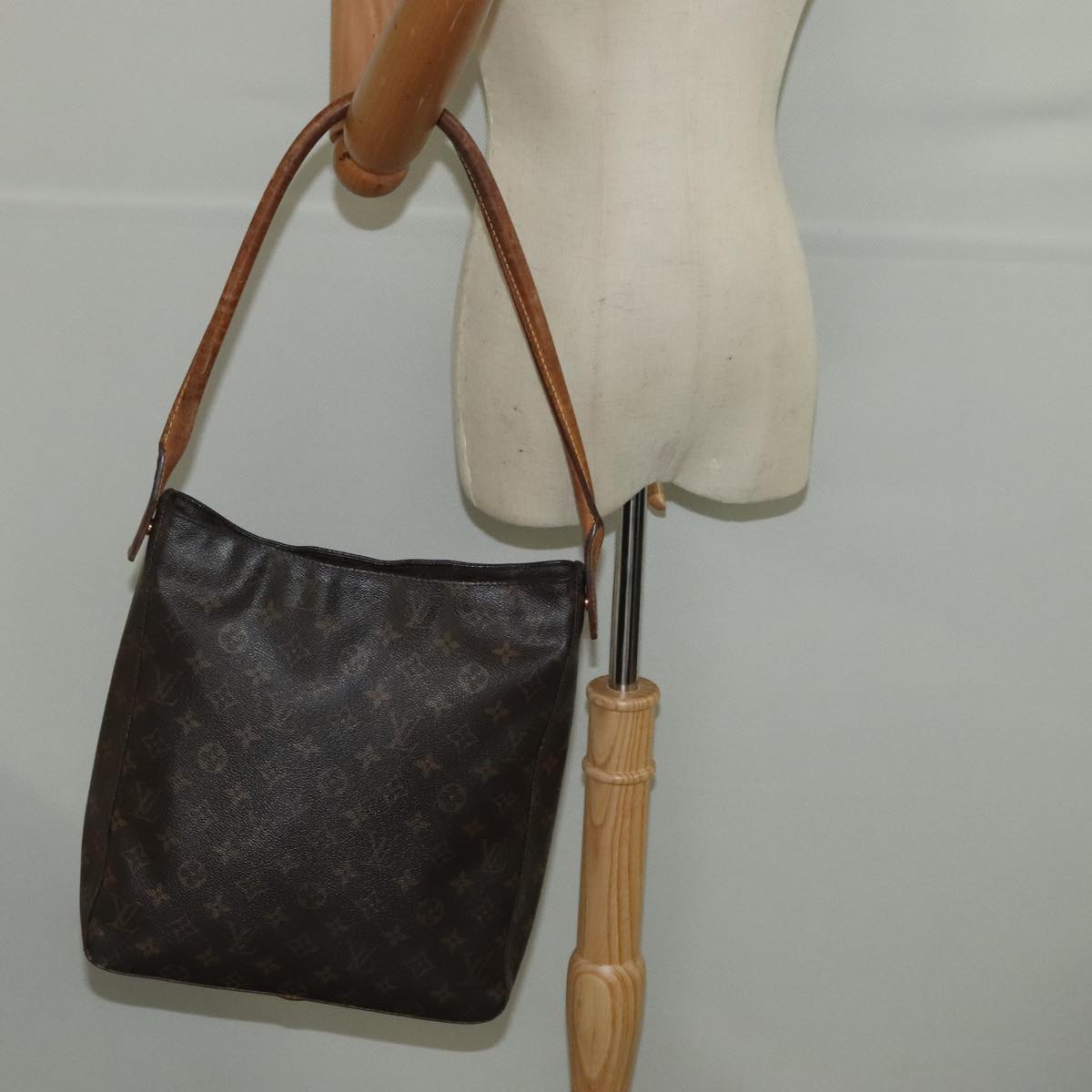 LOUIS VUITTON Monogram Looping GM Shoulder Bag M51145 LV Auth bs18787