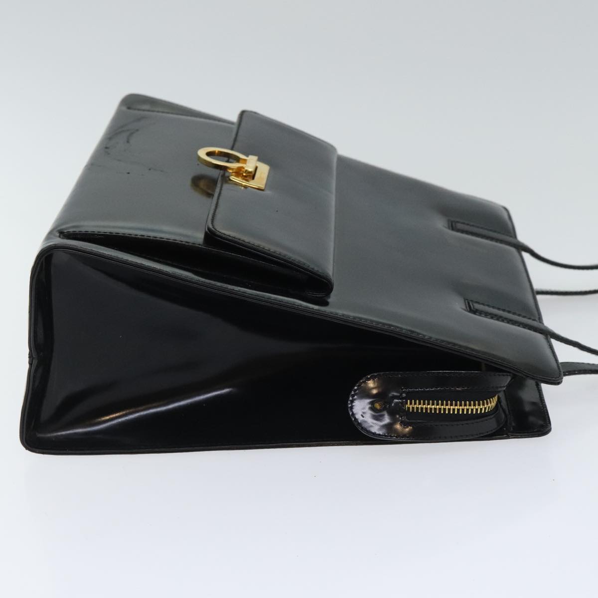 Salvatore Ferragamo Gancini Shoulder Bag Patent leather Black Gold Auth bs18810