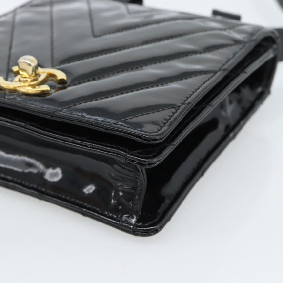 CHANEL V Stitch Waist bag Patent leather Black Gold CC Auth bs18829