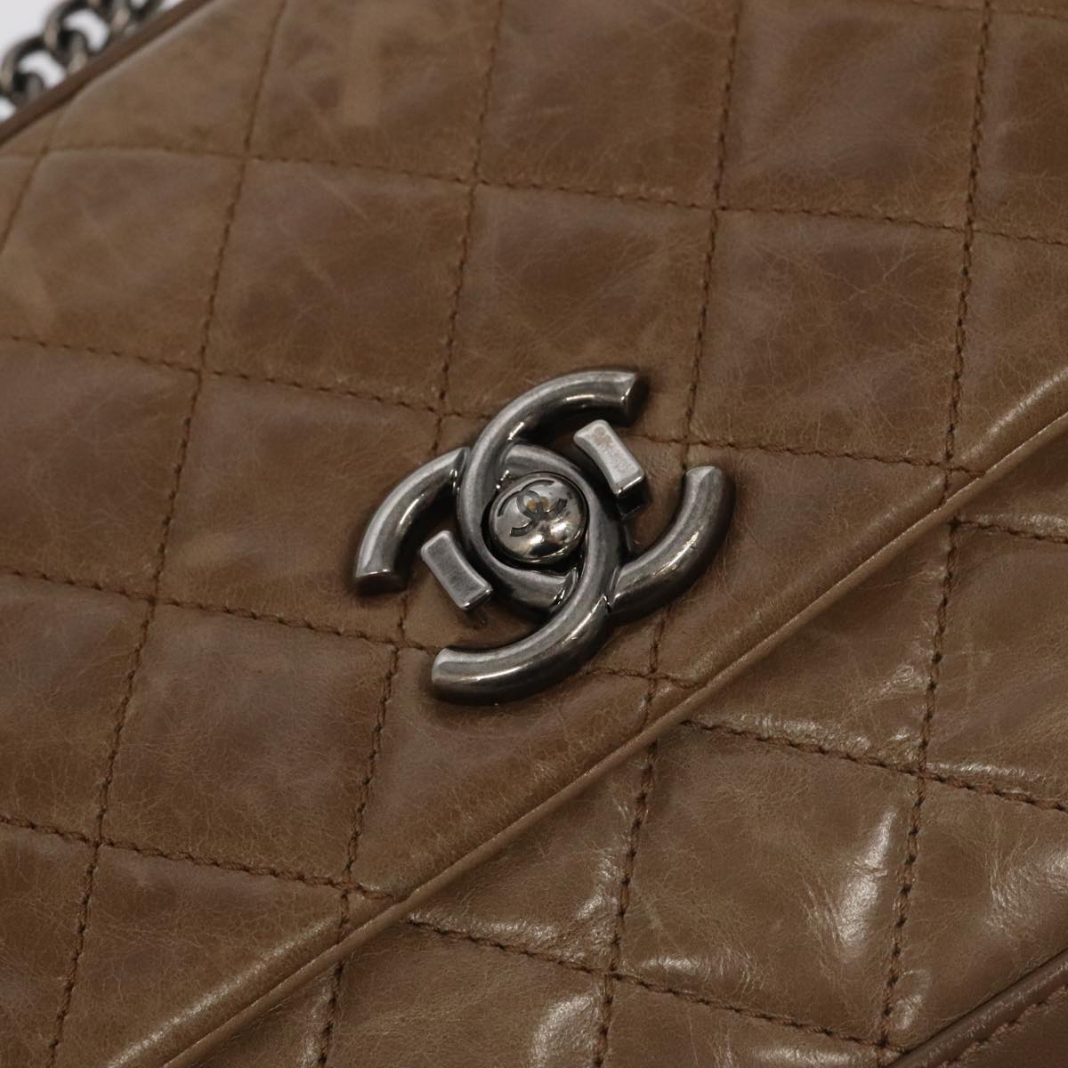 CHANEL Matelasse Boy Chanel Chain Bag Leather Brown Silver CC Auth bs18832A