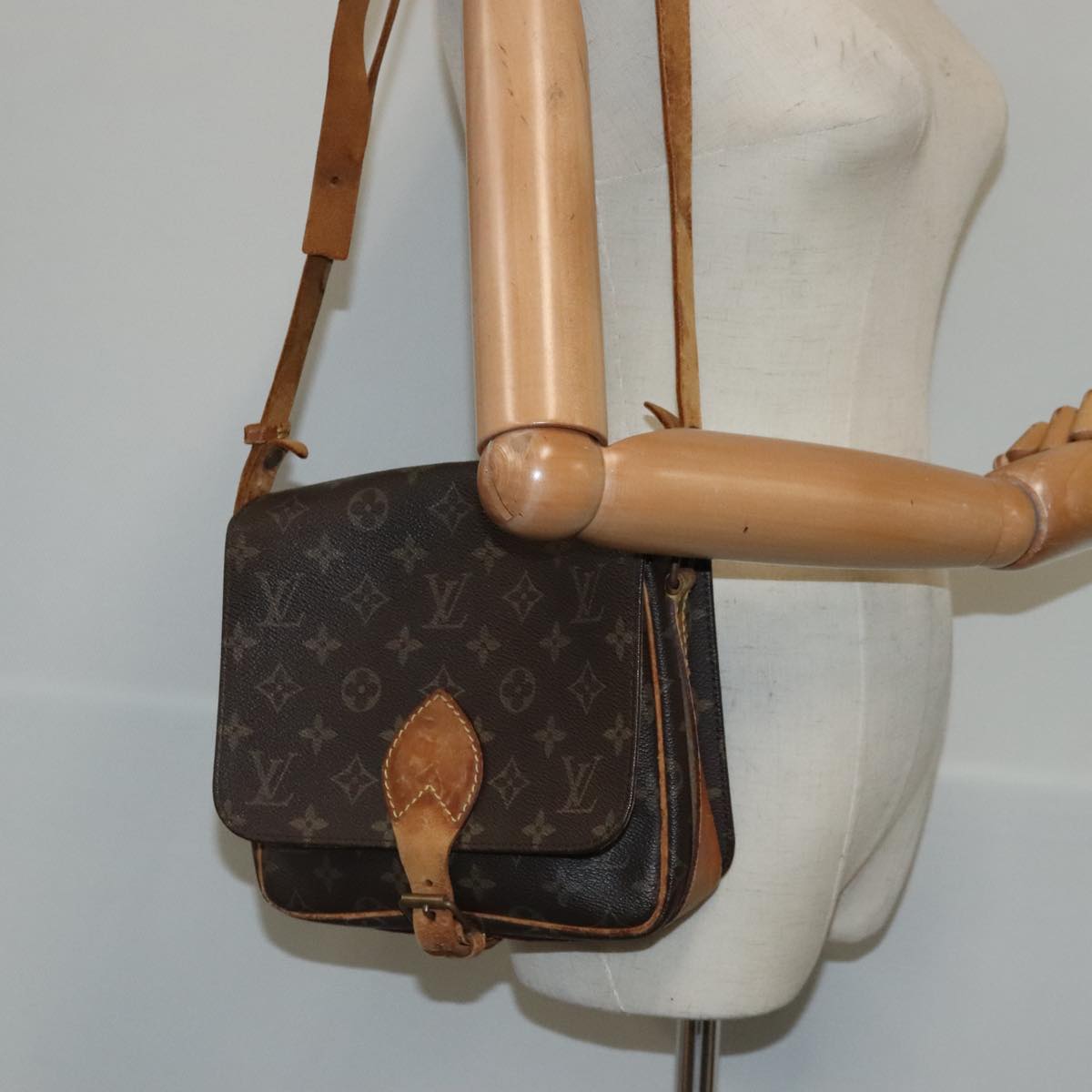 LOUIS VUITTON Monogram Cartouchiere MM Shoulder Bag M51253 LV Auth bs18875