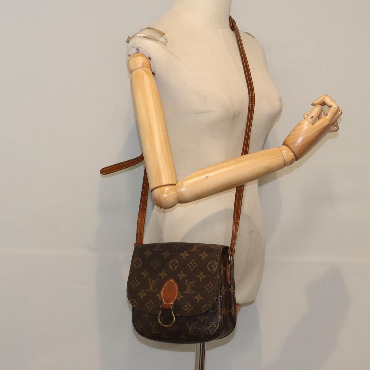 LOUIS VUITTON Monogram Saint Cloud MM Shoulder Bag M51243 LV Auth bs18876