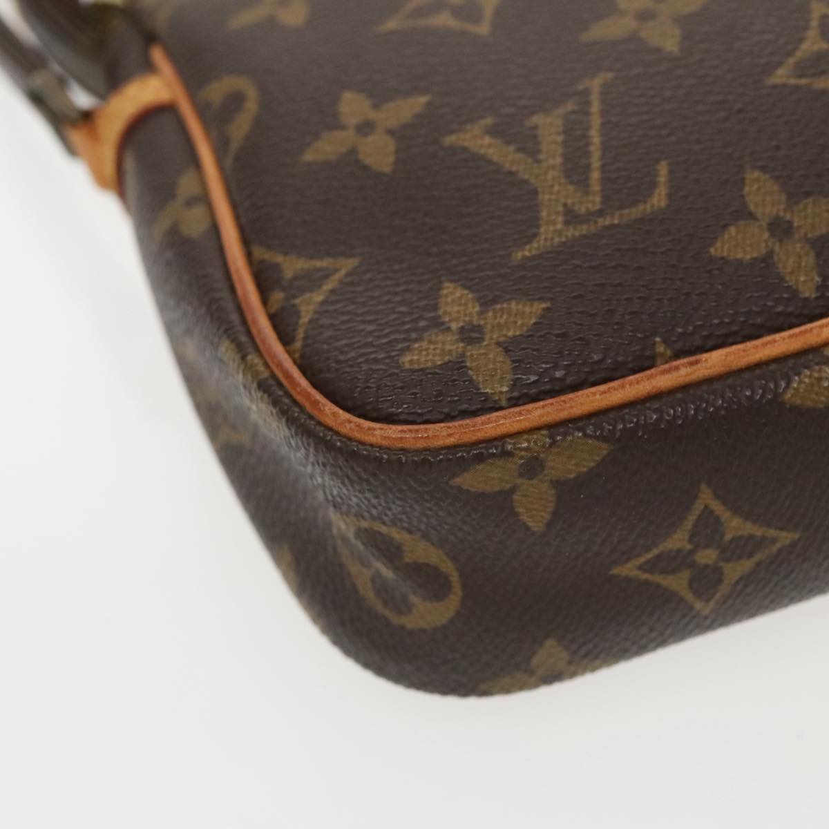 LOUIS VUITTON Monogram Shoulder Bag LV Auth bs19000