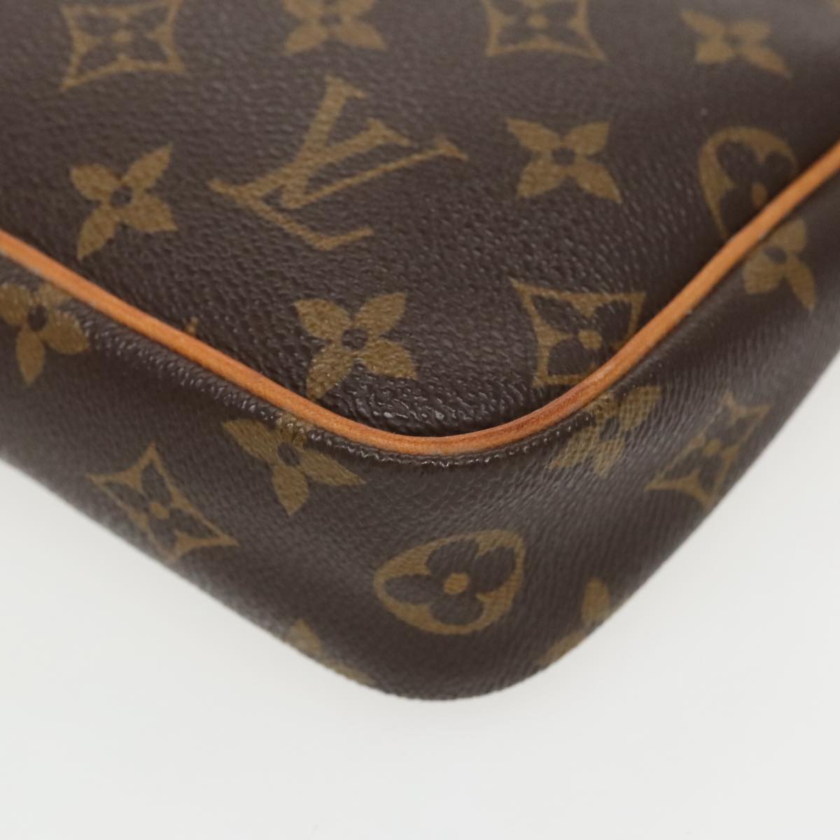 LOUIS VUITTON Monogram Shoulder Bag LV Auth bs19000