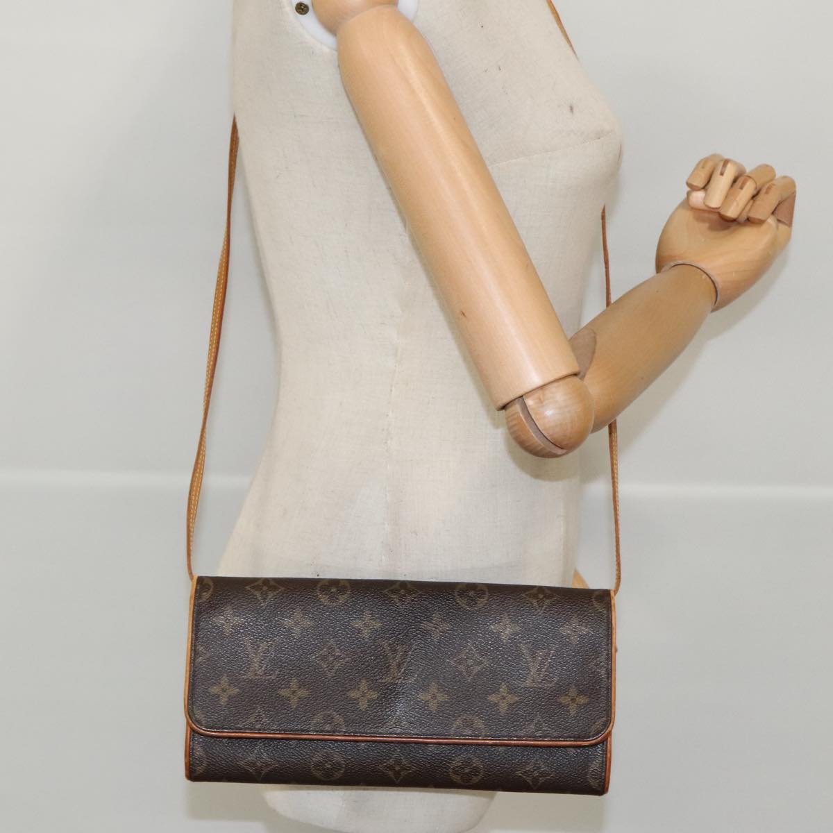 LOUIS VUITTON Monogram Pochette Twin GM Shoulder Bag M51852 LV Auth bs19027