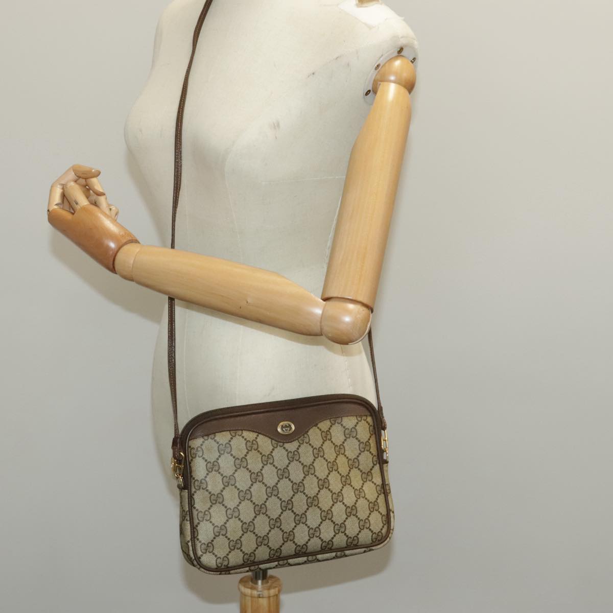 GUCCI GG Supreme Web Sherry Line Shoulder Bag PVC Beige 97 02 068 Auth bs19037