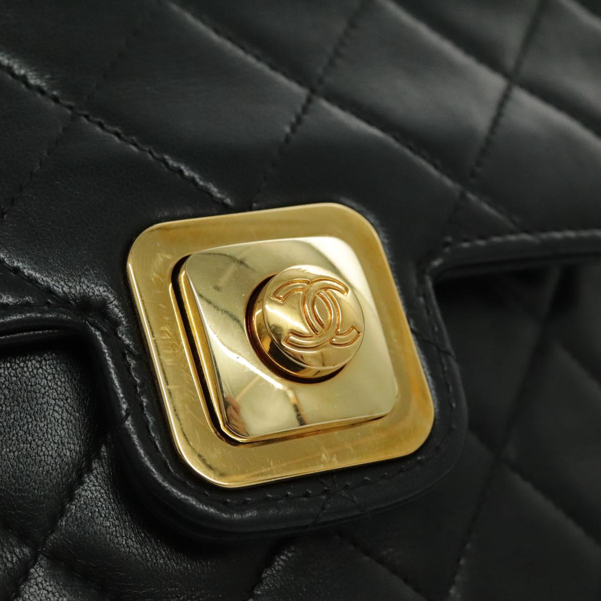 CHANEL Matelasse Shoulder Bag Lamb Skin Black Gold CC Auth bs19046