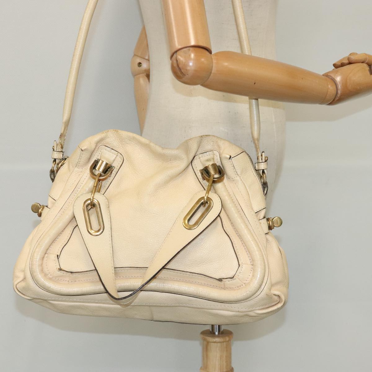 Chloe Paraty Shoulder Bag Leather 2way Beige Gold Auth bs19071