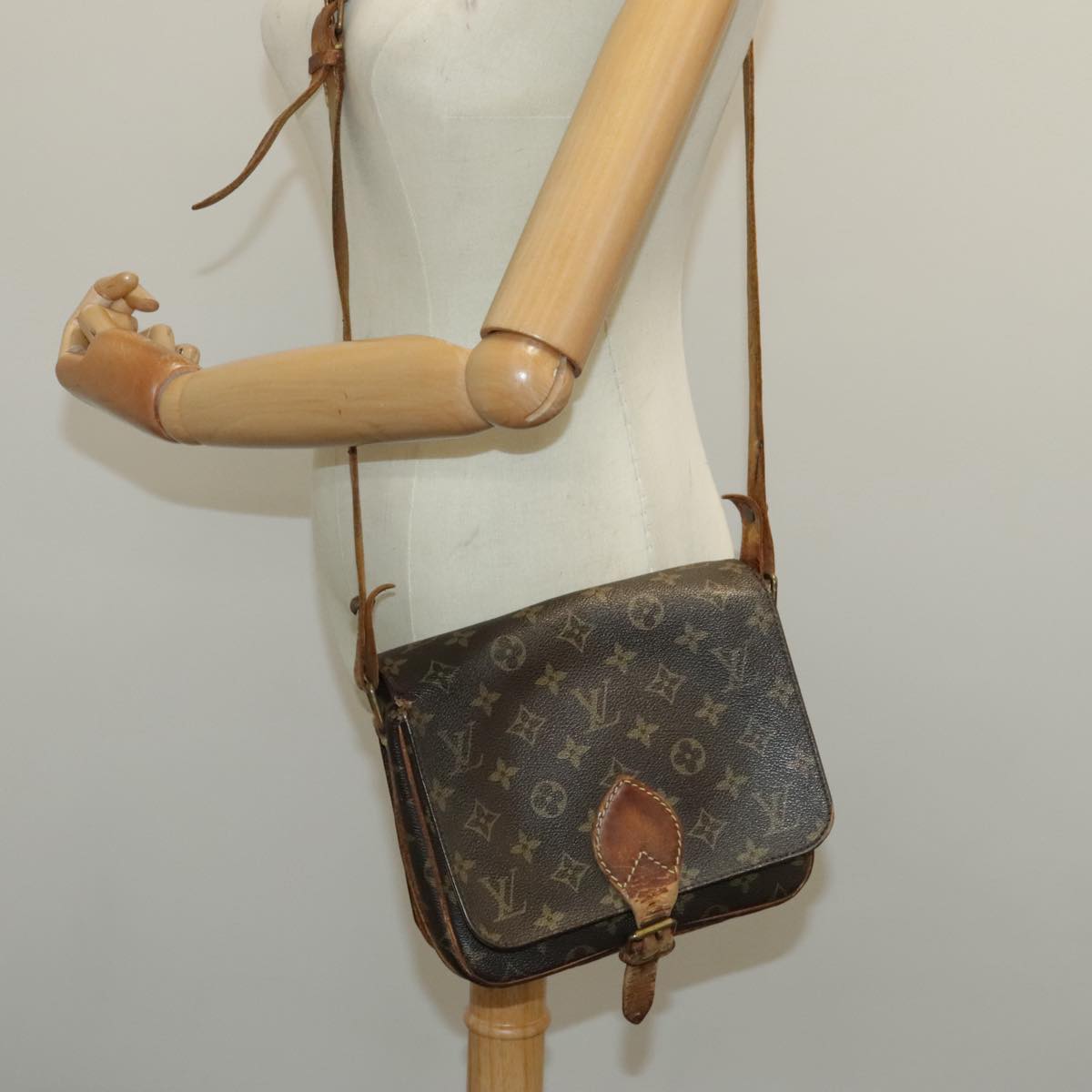 LOUIS VUITTON Monogram Cartouchiere MM Shoulder Bag M51253 LV Auth bs19087