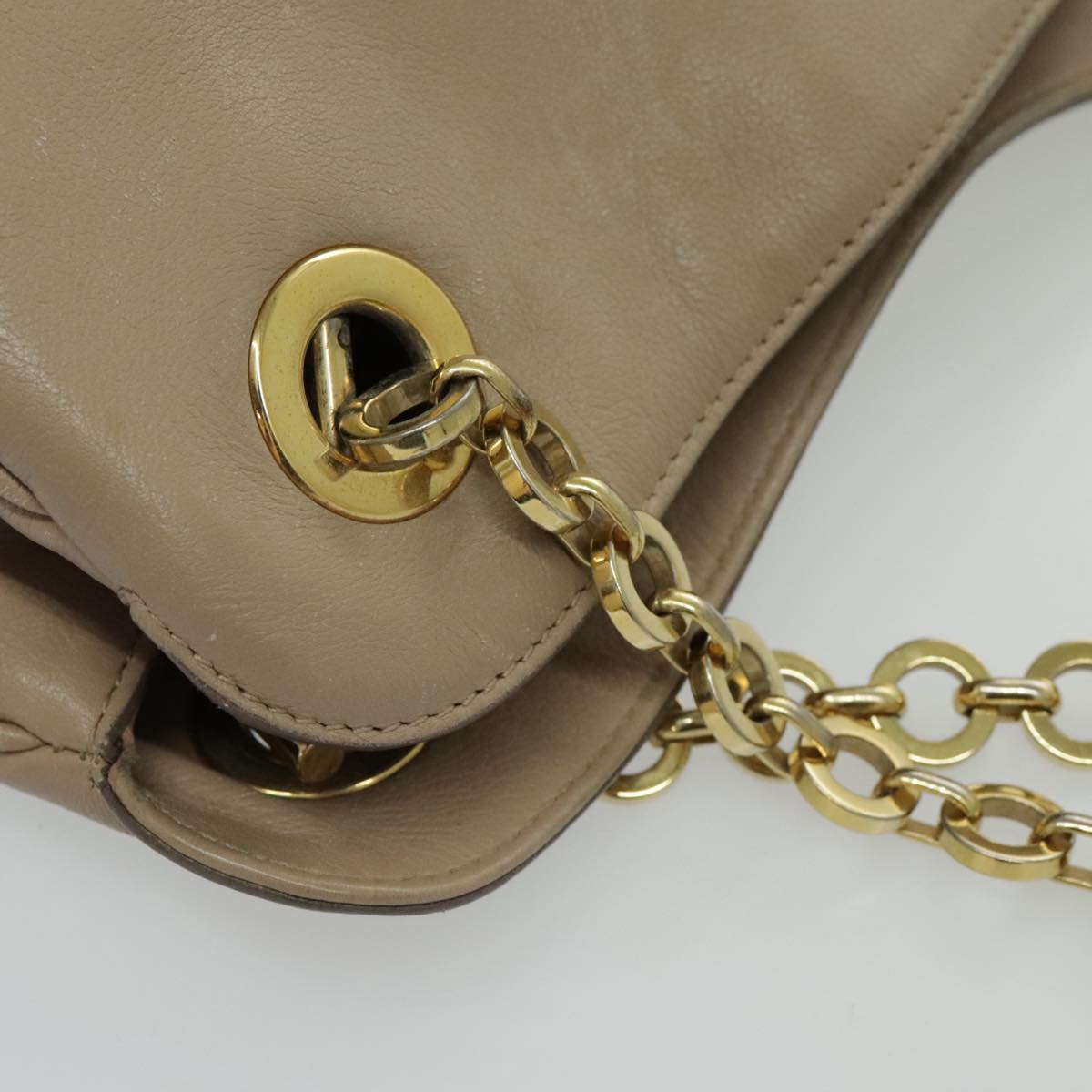 Salvatore Ferragamo Gancini Chain Shoulder Bag Leather Beige Gold Auth bs19111