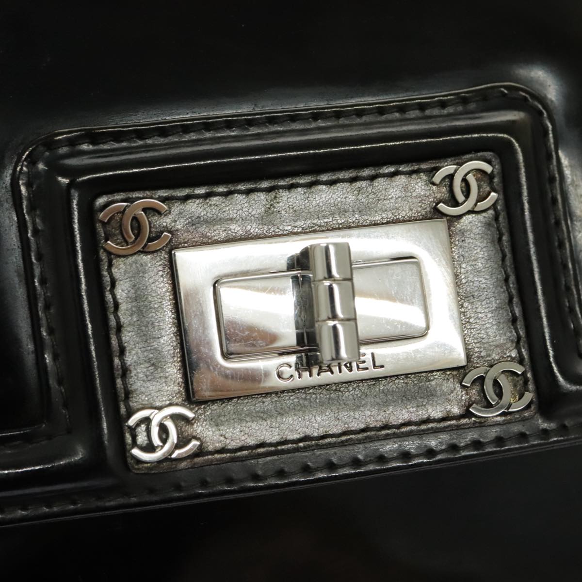 CHANEL Chain Shoulder Bag Patent leather Black Silver CC Auth bs19211