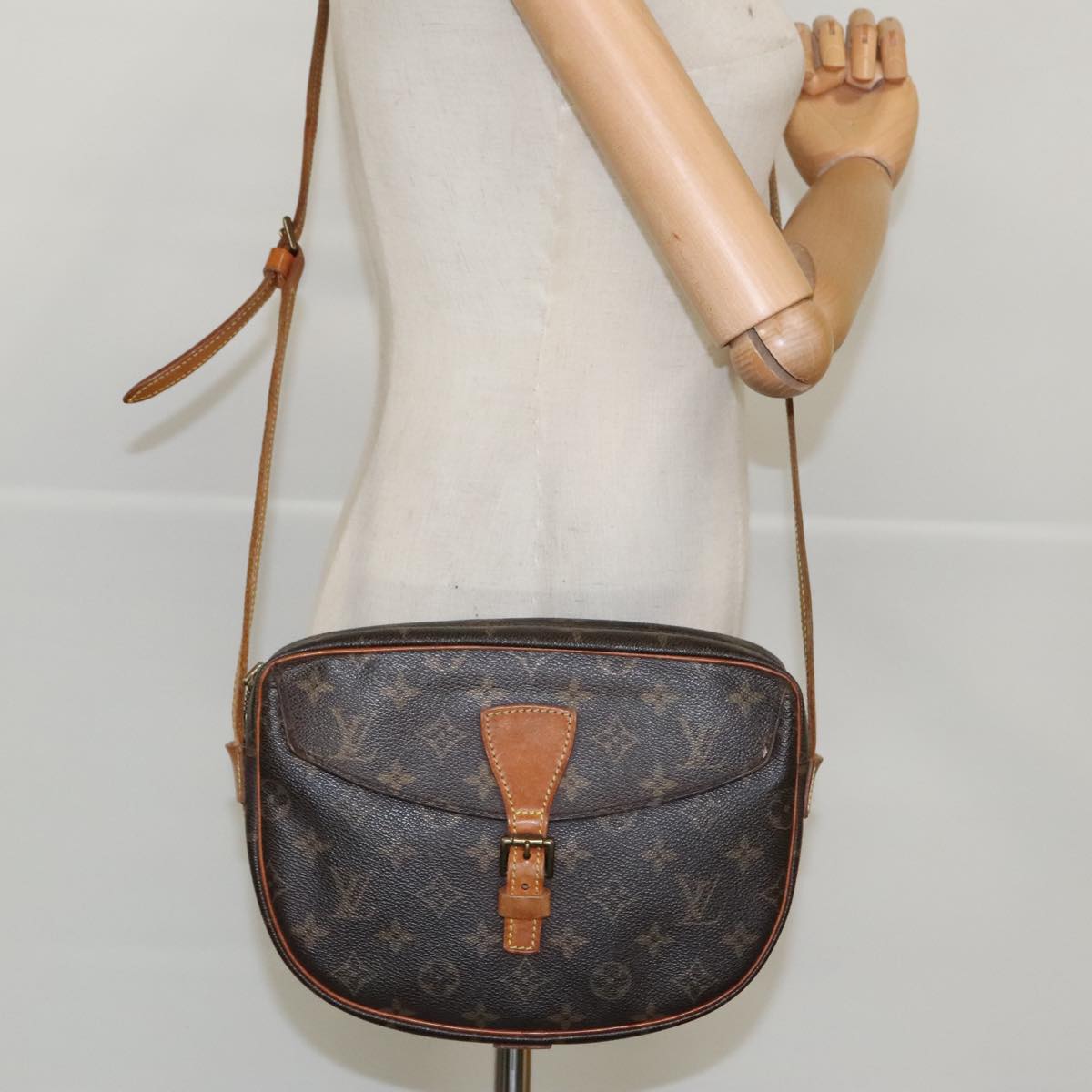 LOUIS VUITTON Monogram Jeune Fille MM Shoulder Bag M51226 LV Auth bs19242