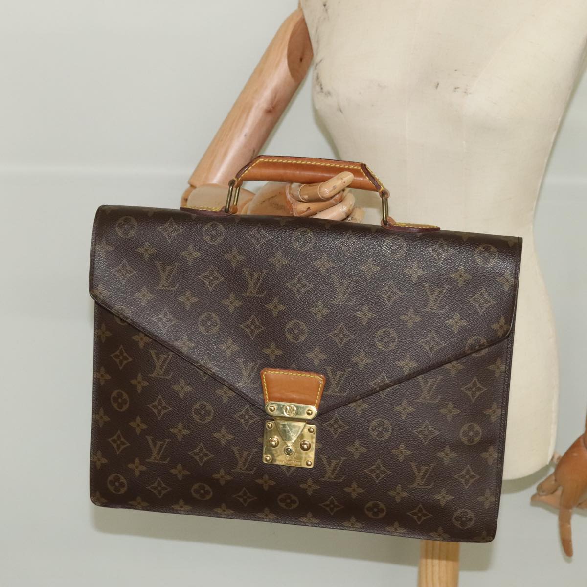 LOUIS VUITTON Monogram Serviette Conseiller Briefcase M53331 LV Auth bs19261