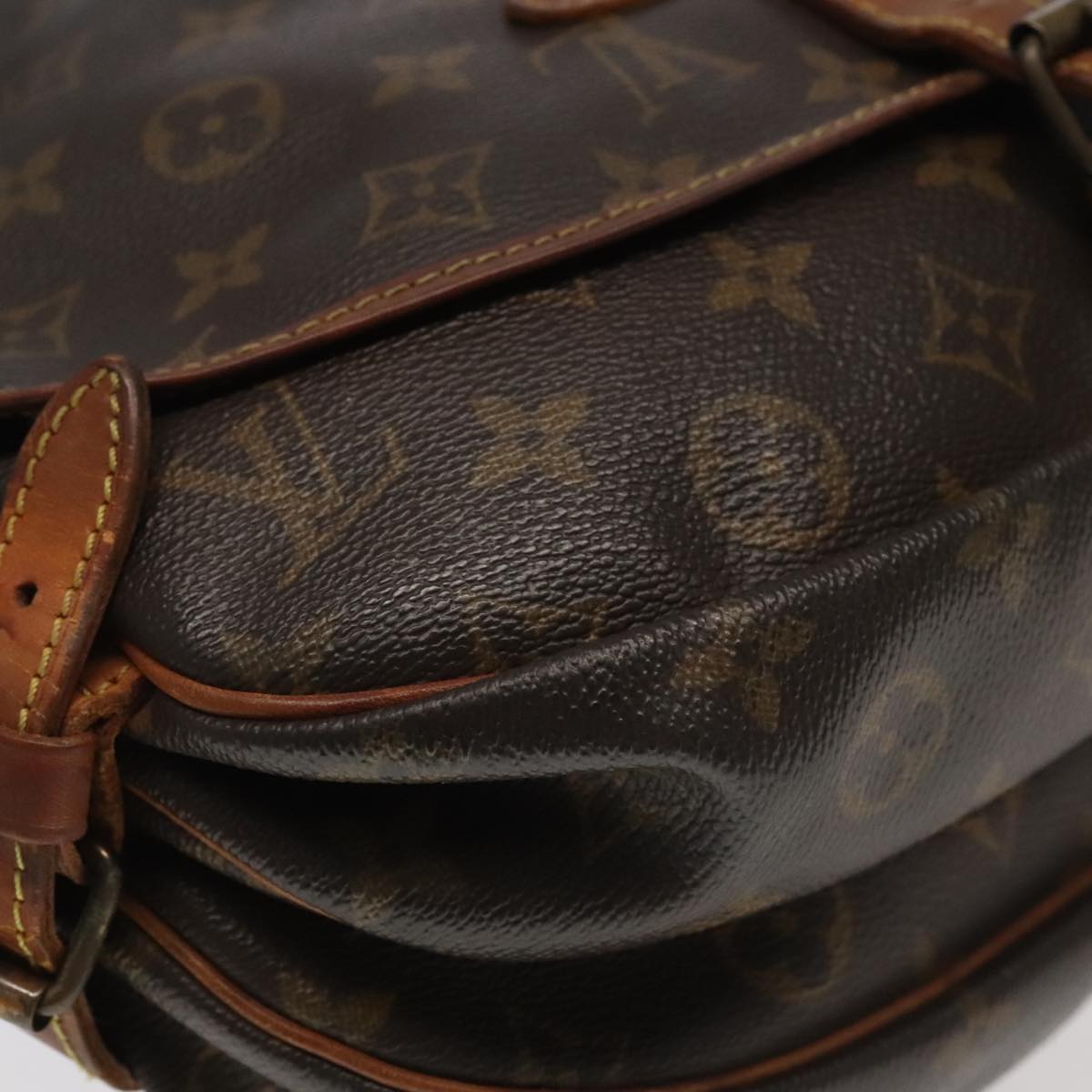 LOUIS VUITTON Monogram Saumur 30 Shoulder Bag M42256 LV Auth bs19263