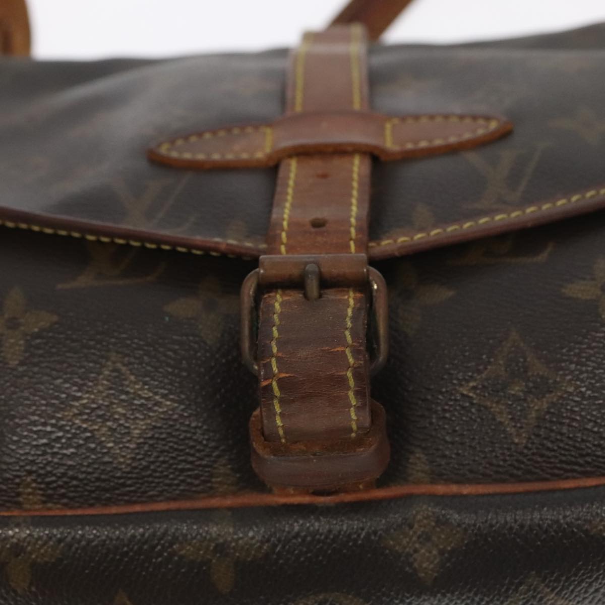 LOUIS VUITTON Monogram Saumur 30 Shoulder Bag M42256 LV Auth bs19263