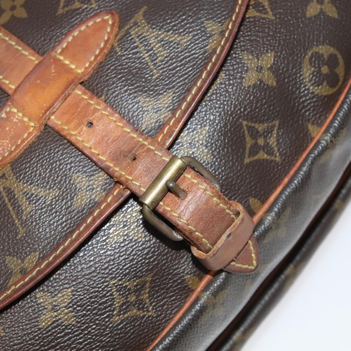 LOUIS VUITTON Monogram Saumur 30 Shoulder Bag M42256 LV Auth bs19263