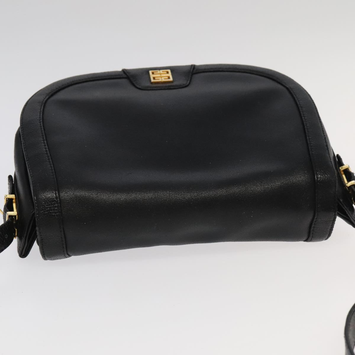 GIVENCHY Shoulder Bag Leather Black Gold Auth bs19284